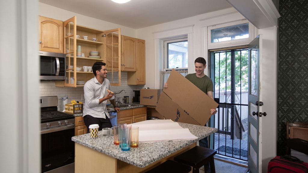 How to Prepare Your Belongings for Storage - Blog